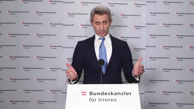 Des Kanzlers erste Rede- Karl Schmähhammer (Gernot Kulis)